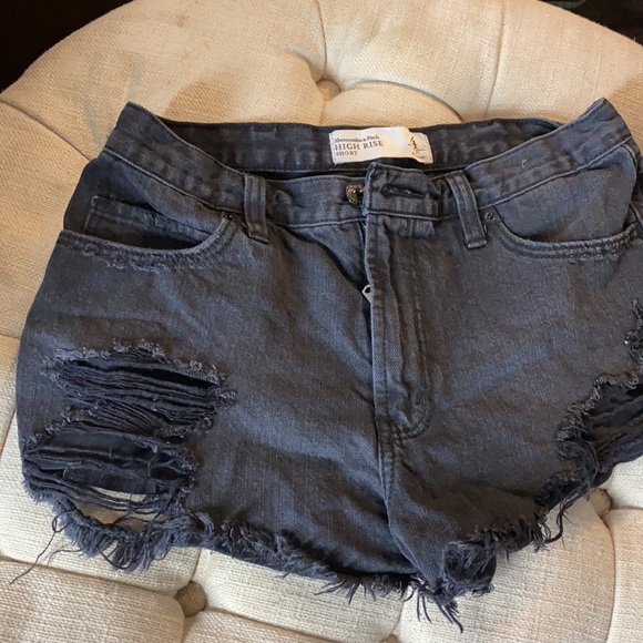 Abercrombie and Fitch high rise jean shorts - Picture 2 of 6